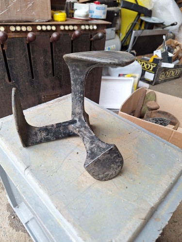 Vintage cast iron - iron, last