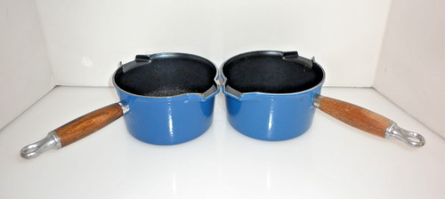 Pair blue creuset cast - le,