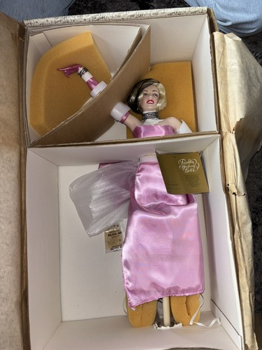 Franklin mint marilyn monroe - marilyn,