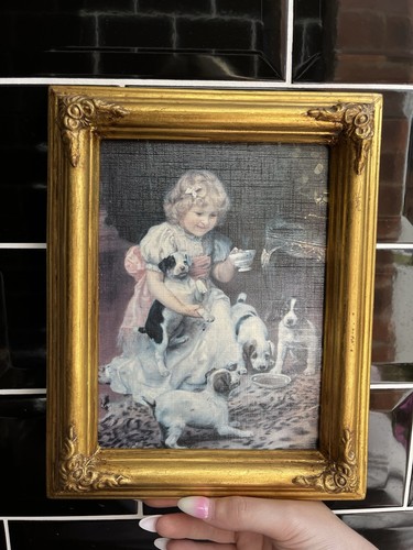 Small gold giltwood ornate - giltwood,