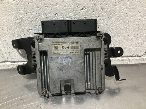 Hyundai i40 ecu 391402a530 - ecu,