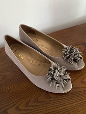 Van Dal Kingswood Fawn Suede