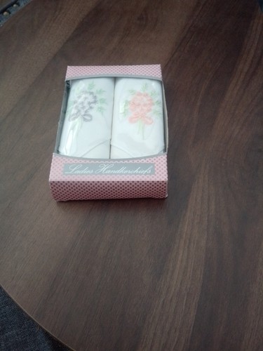 Vintage ladies handkerchiefs - vintage,