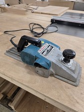 Makita 1806B 170mm Wide Beam