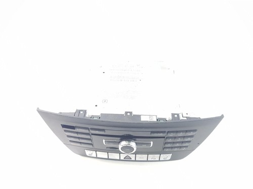 Mercedes class stereo - mercedes, media