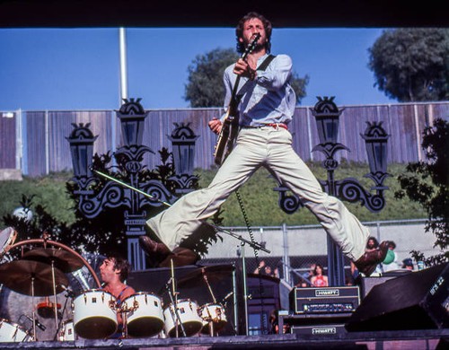 Pete townshend performs with - pete,