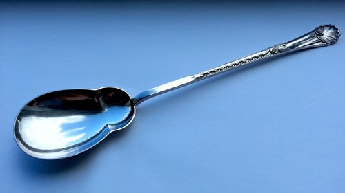Walker hall serving - walker, spoon