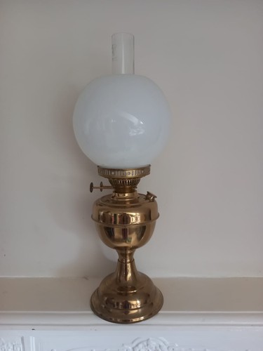Vintage brass oil lamp - oil, with