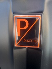 Vespa GTS PX GT LX  gel Badge