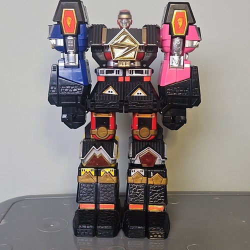 Mighty morphin power rangers - mighty,