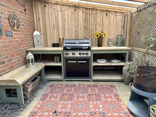 Outdoor kitchen with bbq - kitchen,