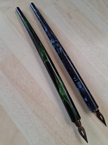 Dip pen blue and green - and,