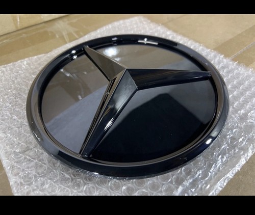 Front grille star badge - front, emblem