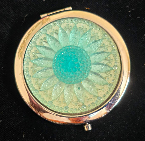 Round silver tone metal - round,