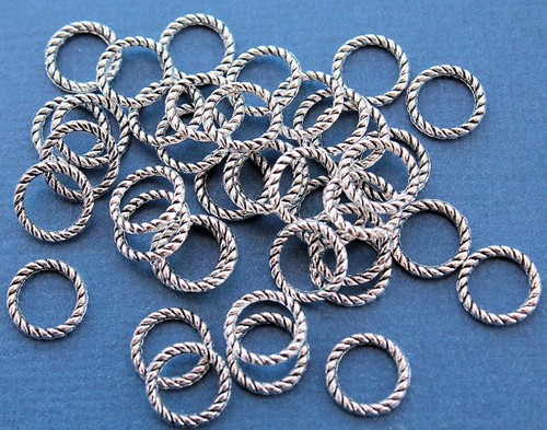 100 closed jump rings - jump,