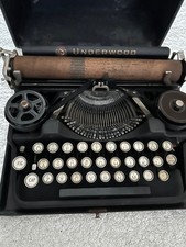 Vintage Underwood portable