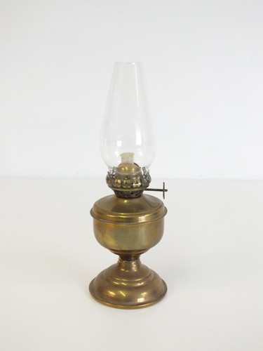 Antique small brass oil lamp - small,