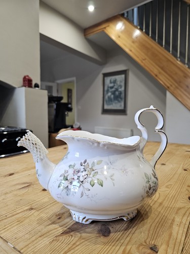 Royal albert teapot base - albert,
