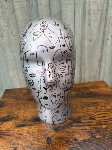 Unique abstract mannequin - unique,