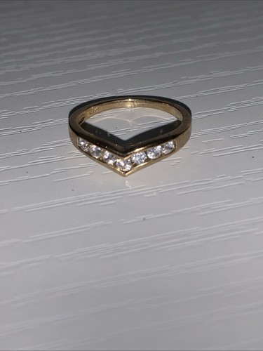 9ct hallmarked yellow gold - 9ct,