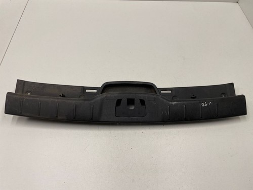 Volvo v50 2009 trunk boot - trunk, sill