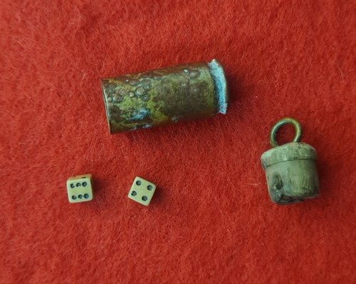 Ww1 trench art dice - ww1,