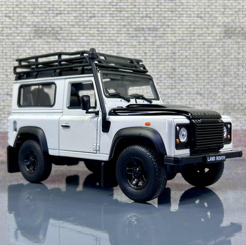 Land rover defender by - rover,