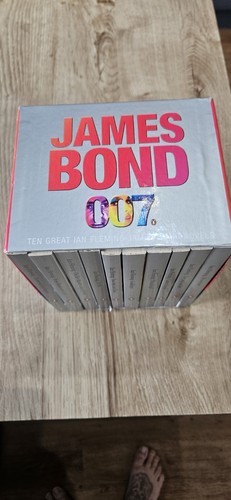 James bond 007 book - 10,