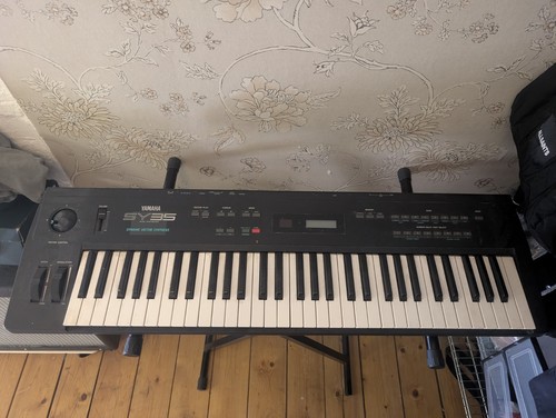 Yamaha sy35 music synthesizer - sy35,