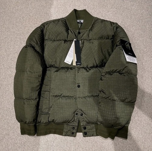 Bnwt stone island macro - bnwt,