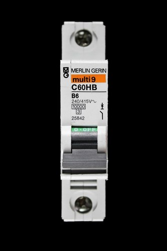Merlin gerin amp curve b - 6,