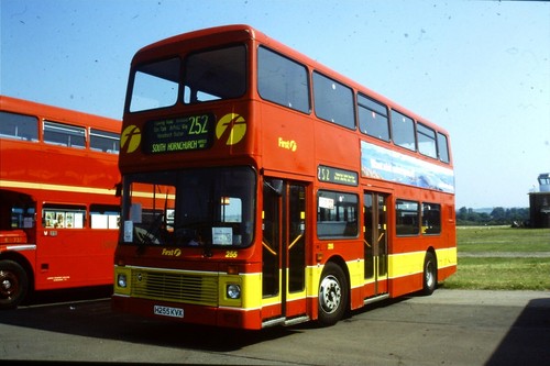 35mm original colour bus slide - 35mm,