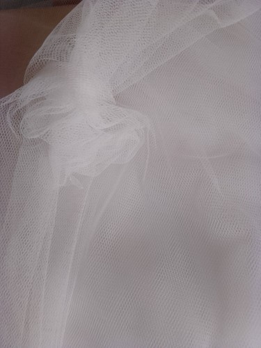 300cm white net fine - fine, soft