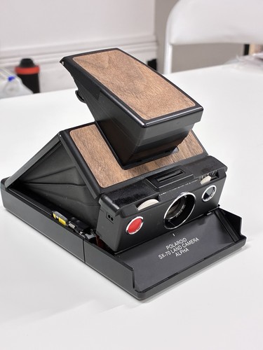 Polaroid sx70 alpha - polaroid, black