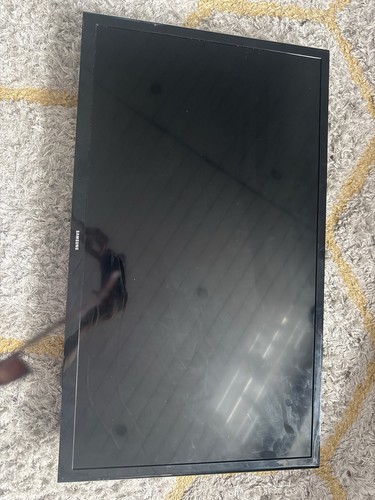 Samsung tv - 32”,