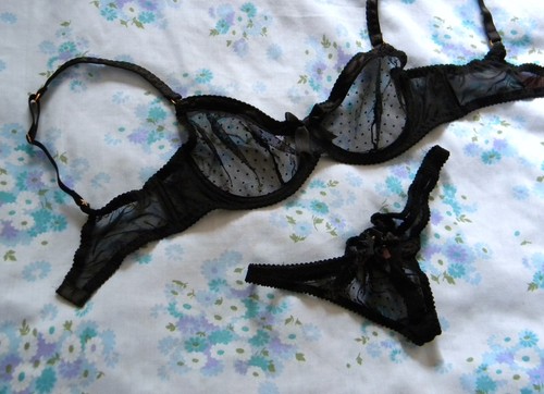 Agent provocateur 36b - l'agent,