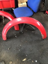 MITSUBISHI L200 FRONT  WING PLASTIC ARCH PASSENGER SIDE, 2015 CAR BREAKING.