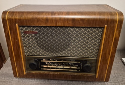 Vintage pye valve radio - valve,