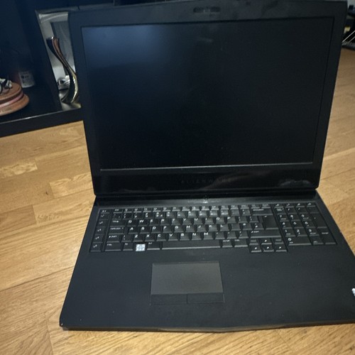 Alienware gaming laptop - alienware,