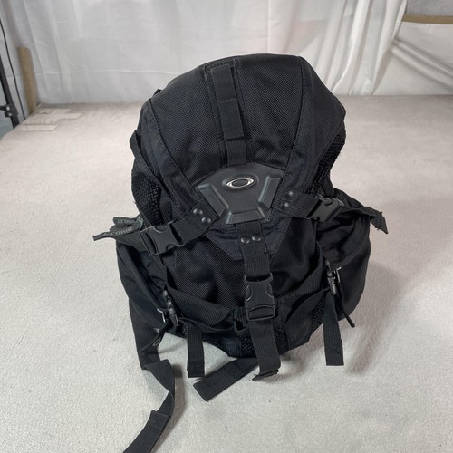 Vintage oakley backpack icon - oakley,