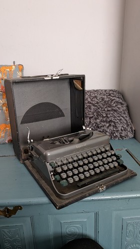 Imperial vintage portable - vintage,