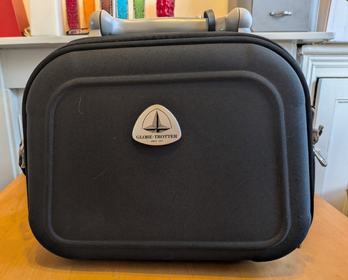 Vintage globe trotter hard - vintage,