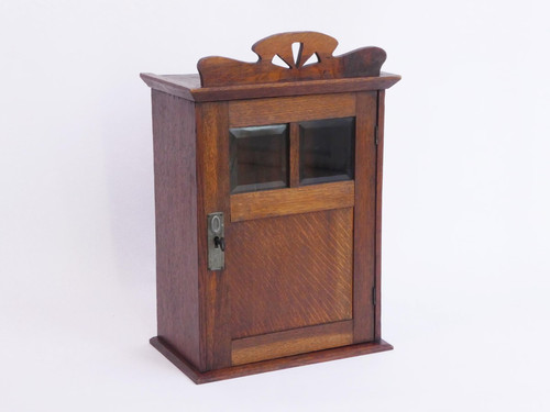 Small wooden vintage - wooden,