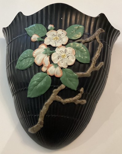 Brentleigh ware wall - brentleigh, vase