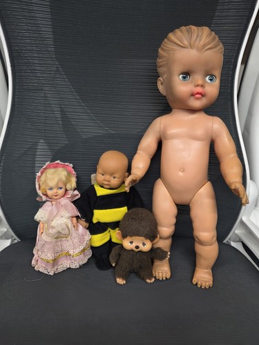 Lot vintage dolls and toys - lot, of