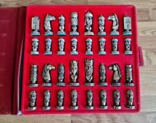 White Queen - Chess Set - In