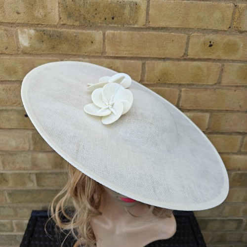 Ivory cream flower wide brim - flower,