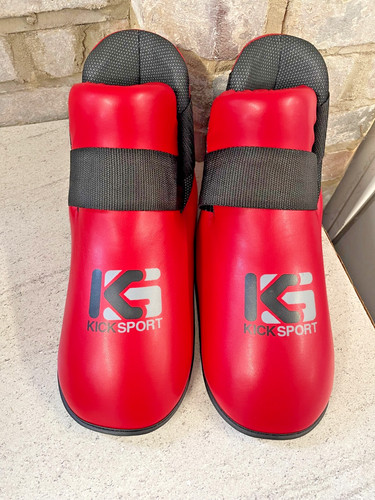 Kicksports kickboxing sparring