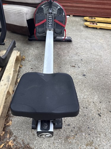 Life fitness rower - , rowing