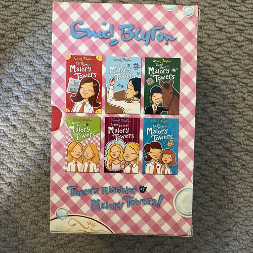 Six book malory - six,
